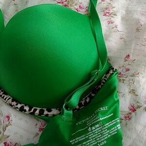 Victoria's Secret Green Bra